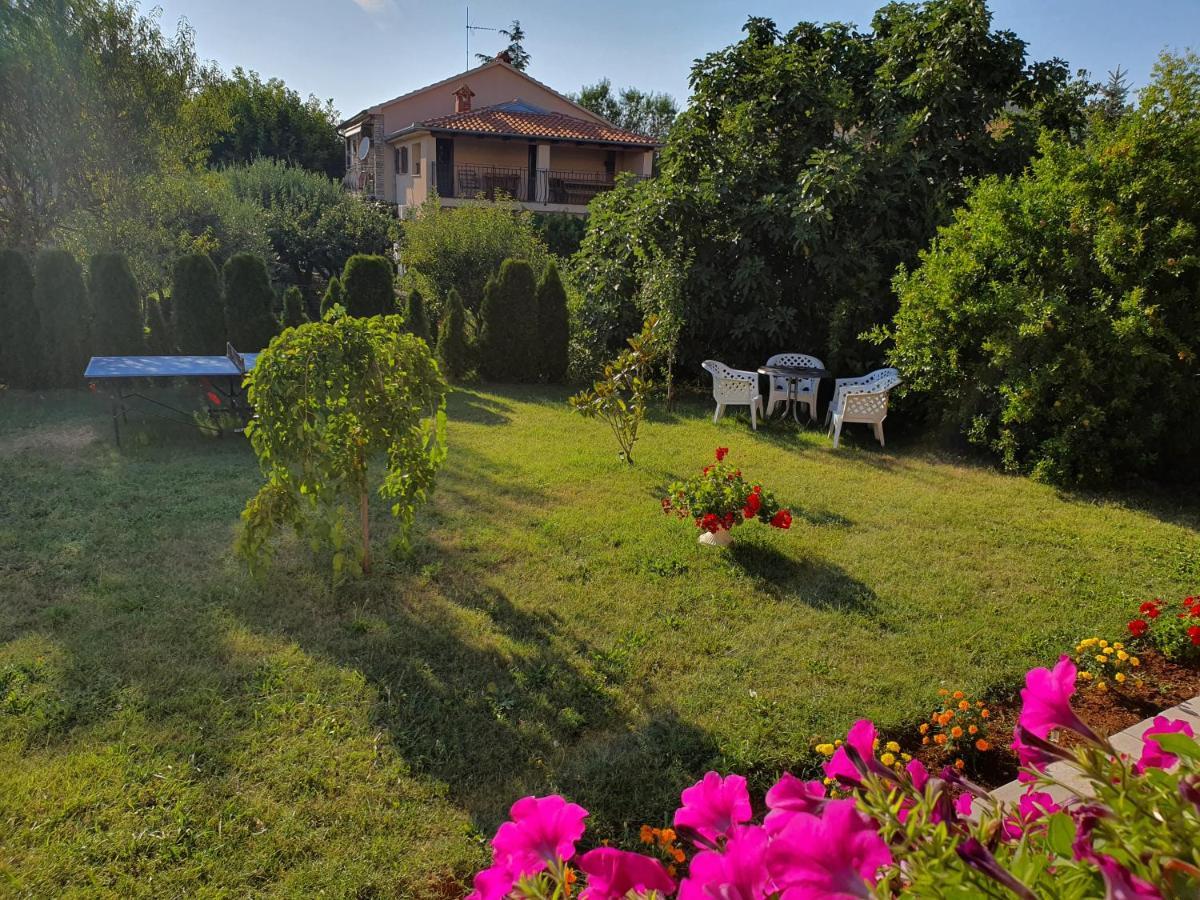 Villa Nikolina Medulin Bagian luar foto